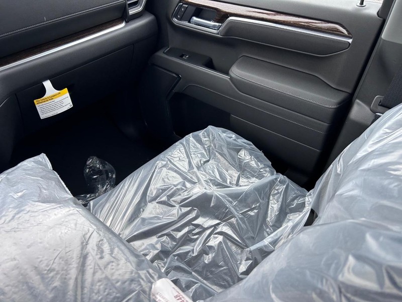 GMC Sierra 1500 Vehicle Full-screen Gallery Image 14