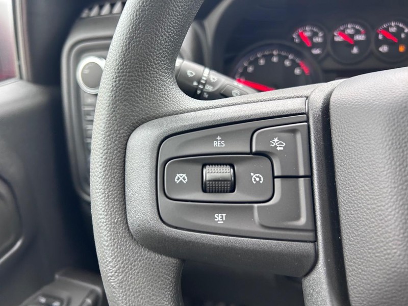 GMC Sierra 1500 Vehicle Full-screen Gallery Image 10