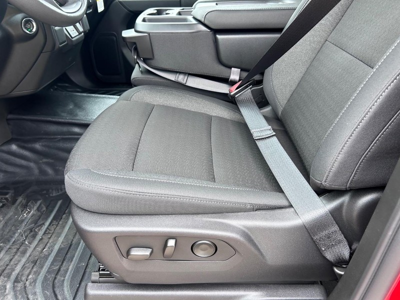 GMC Sierra 1500 Vehicle Full-screen Gallery Image 15