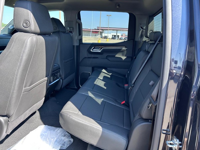 GMC Sierra 1500 Vehicle Full-screen Gallery Image 7