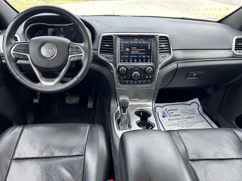 Jeep Grand Cherokee Vehicle Full-screen Gallery Image 10