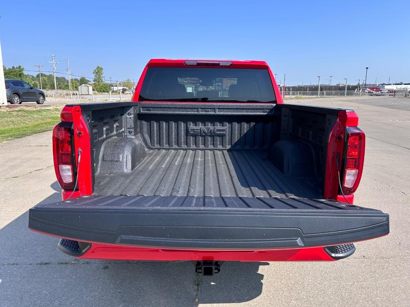 GMC Sierra 1500 Vehicle Full-screen Gallery Image 5