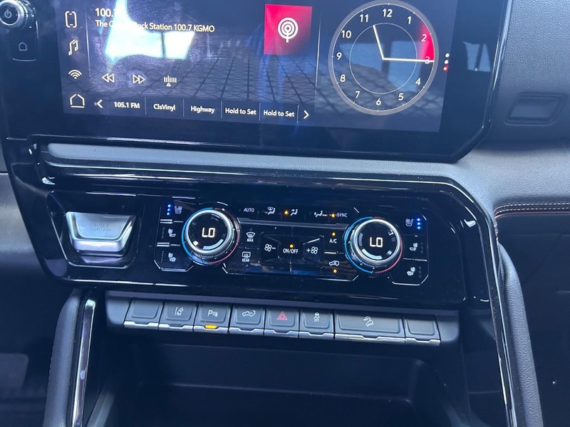 GMC Sierra 2500HD Vehicle Full-screen Gallery Image 13