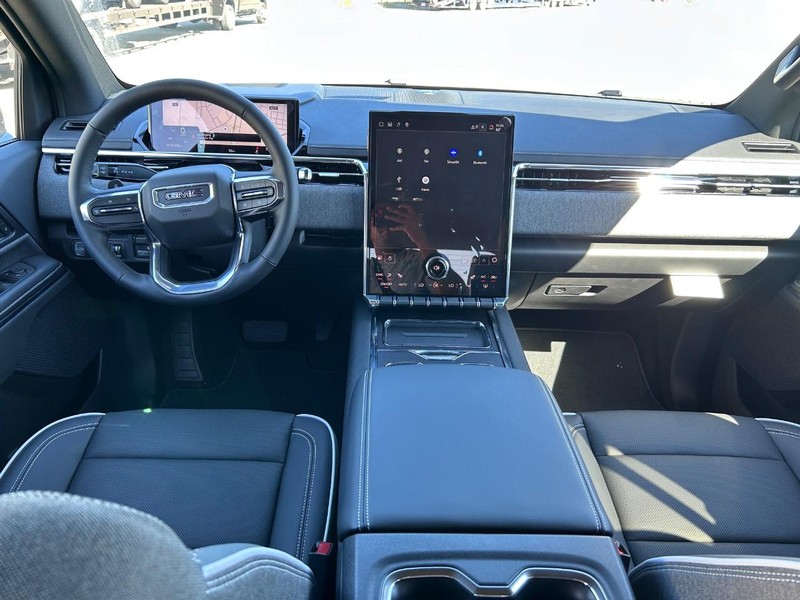 GMC Sierra EV Vehicle Full-screen Gallery Image 8