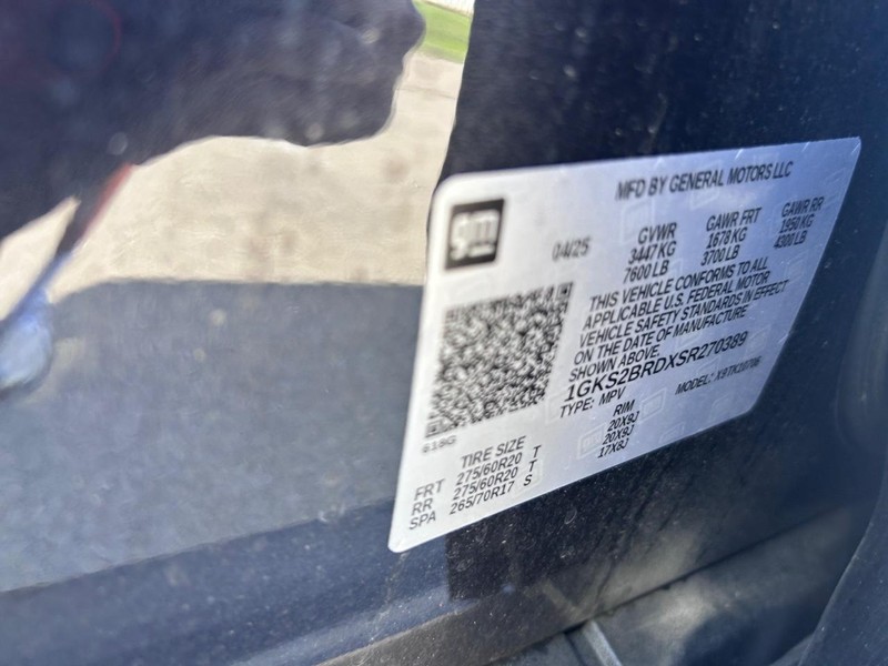 GMC Yukon Vehicle Full-screen Gallery Image 24