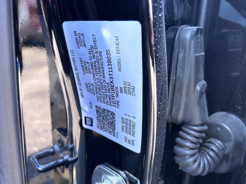 GMC Canyon Vehicle Full-screen Gallery Image 20