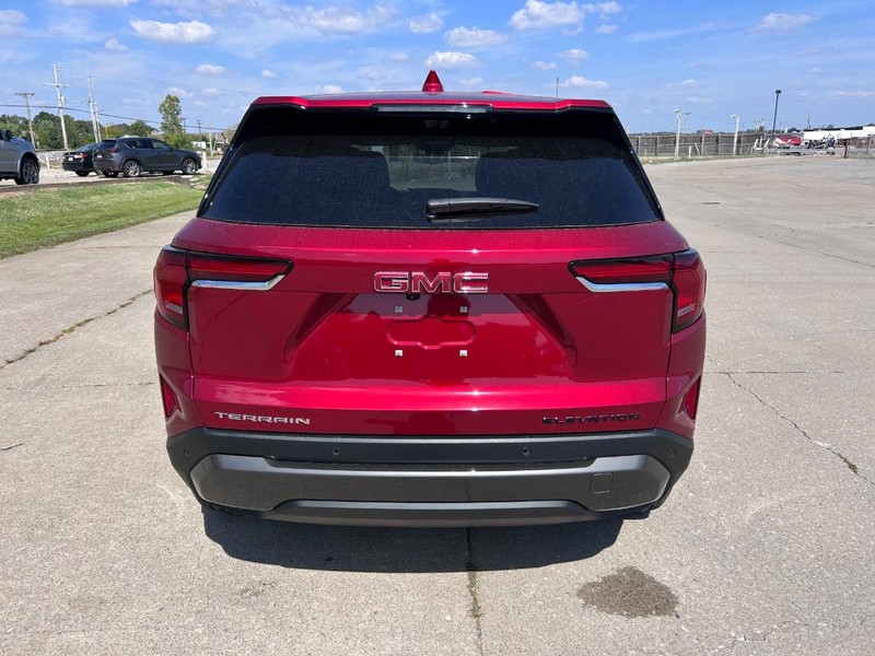 GMC Terrain Vehicle Full-screen Gallery Image 4