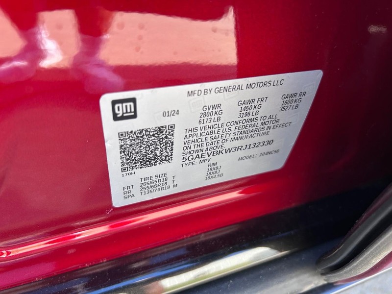 Buick Enclave Vehicle Full-screen Gallery Image 24