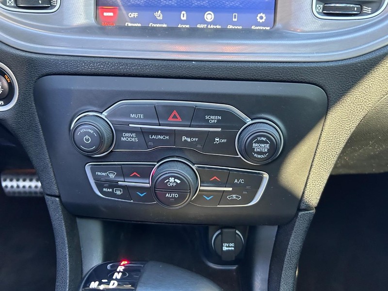 Dodge Charger Vehicle Full-screen Gallery Image 14