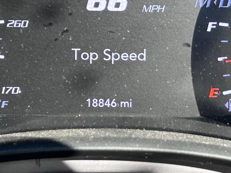 Dodge Charger Vehicle Full-screen Gallery Image 19