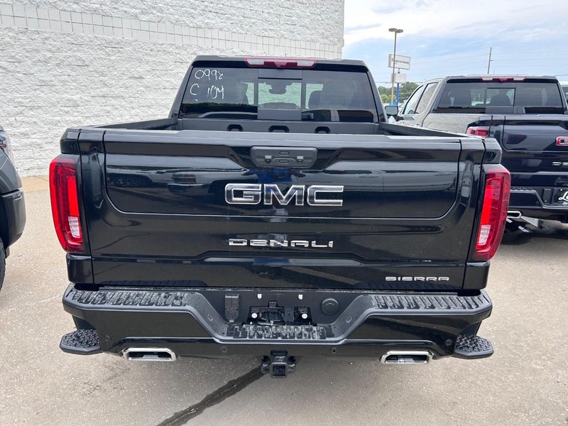 GMC Sierra 1500 Vehicle Full-screen Gallery Image 3