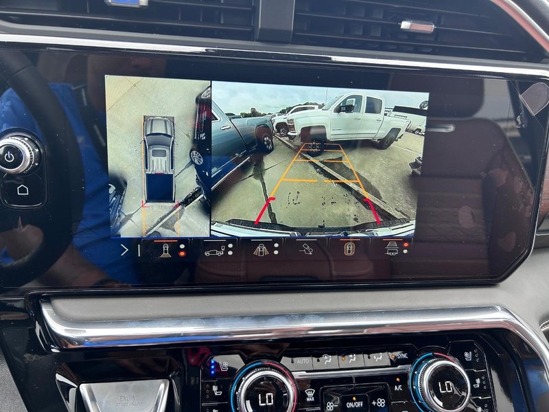 GMC Sierra 1500 Vehicle Full-screen Gallery Image 21