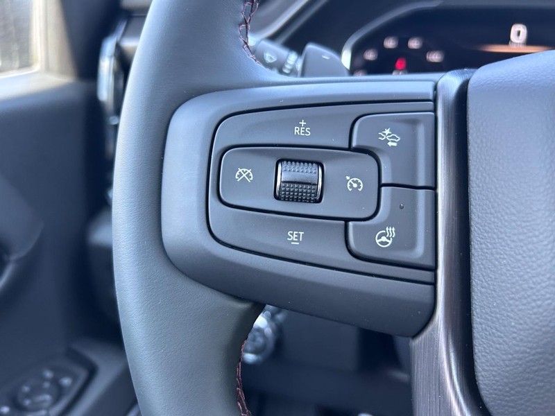 GMC Sierra 1500 Vehicle Full-screen Gallery Image 10