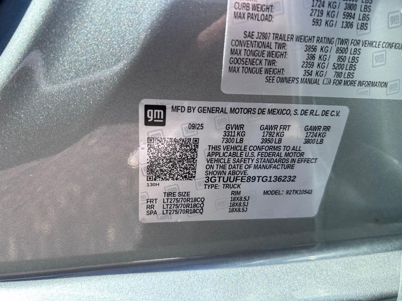 GMC Sierra 1500 Vehicle Full-screen Gallery Image 21