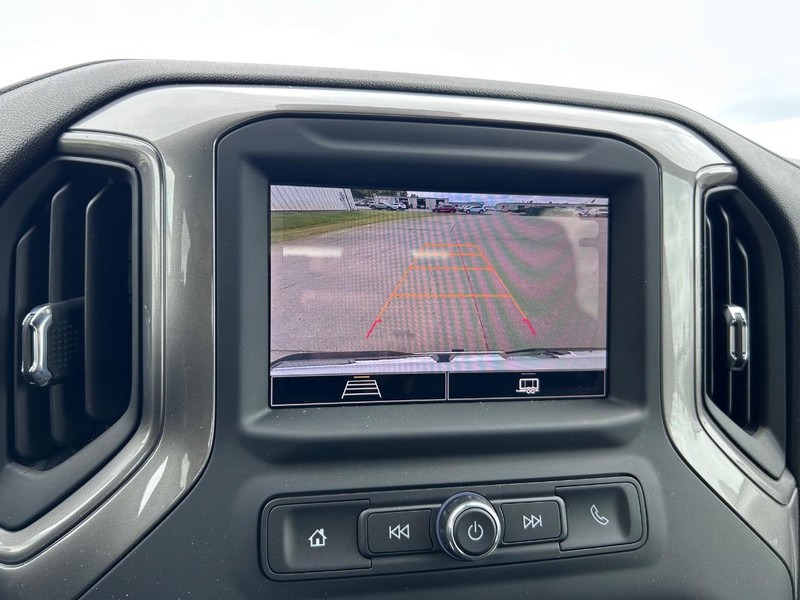 GMC Sierra 2500HD Vehicle Full-screen Gallery Image 17