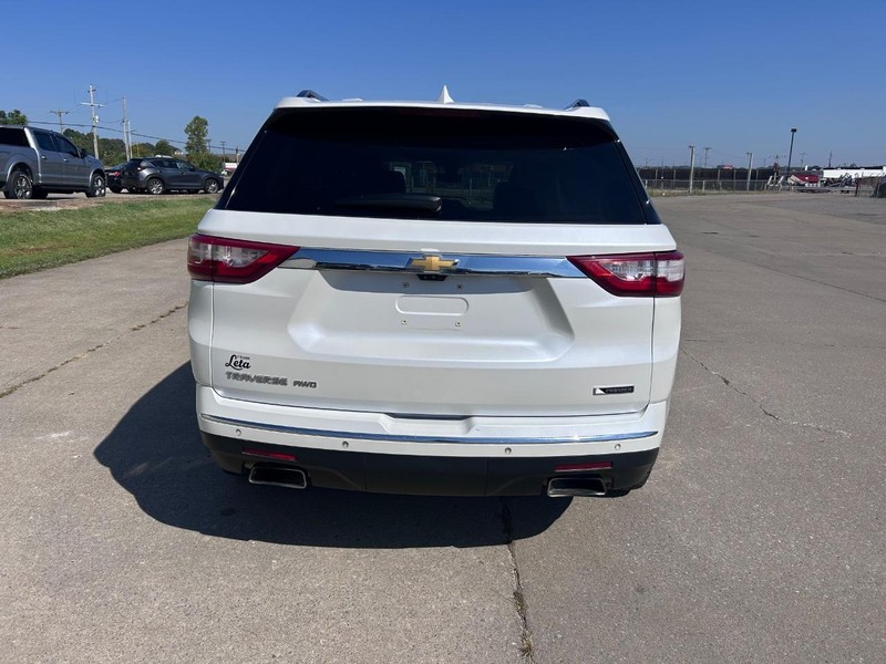 Chevrolet Traverse Vehicle Full-screen Gallery Image 4