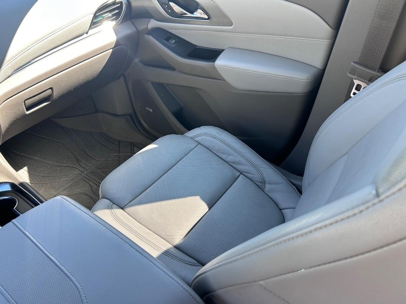Chevrolet Traverse Vehicle Full-screen Gallery Image 19