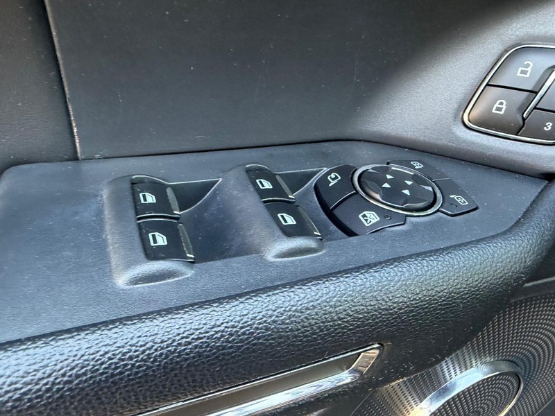 Ford Expedition Vehicle Full-screen Gallery Image 20