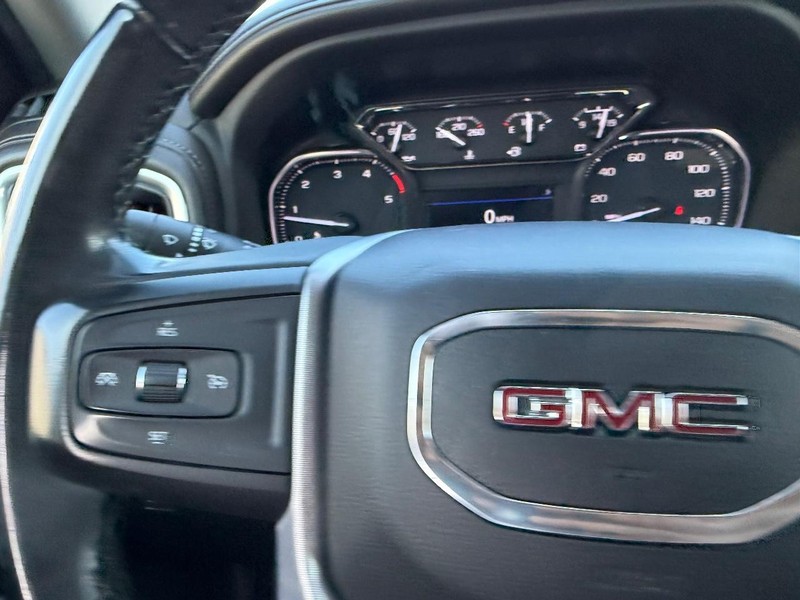 GMC Sierra 2500HD Vehicle Full-screen Gallery Image 10