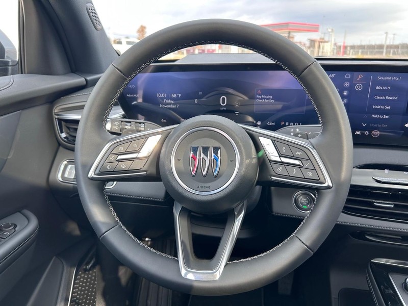 Buick Enclave Vehicle Full-screen Gallery Image 12