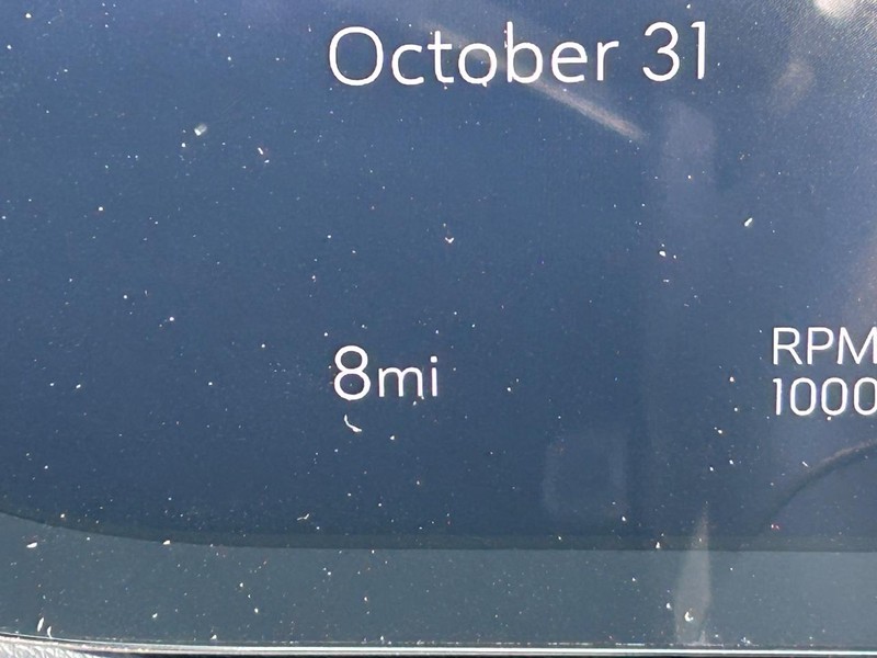 Buick Enclave Vehicle Full-screen Gallery Image 23