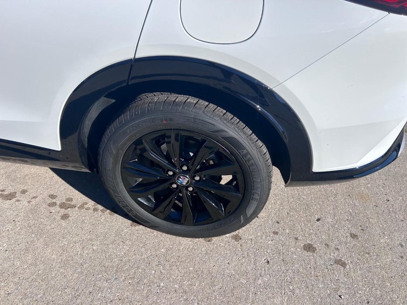 Buick Envista Vehicle Full-screen Gallery Image 7