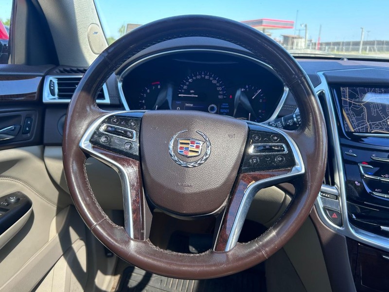 Cadillac SRX Vehicle Full-screen Gallery Image 11