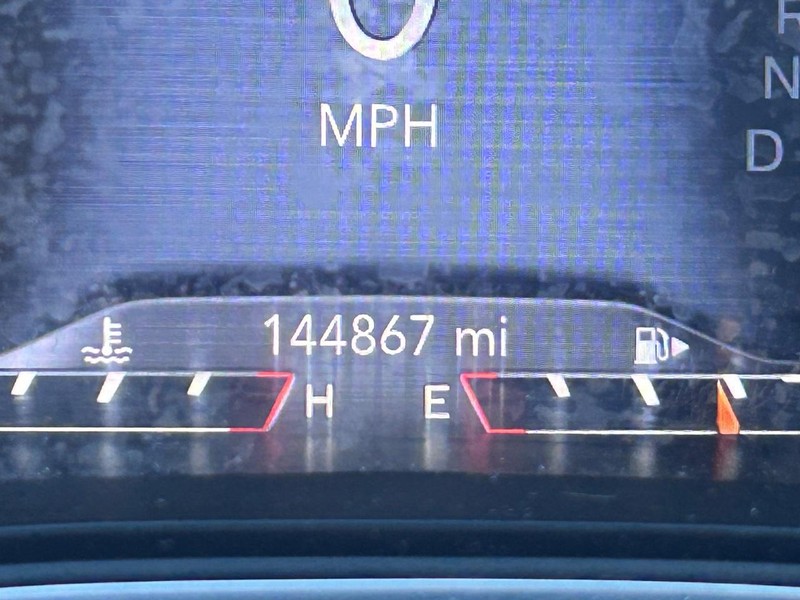 Jeep Cherokee Vehicle Full-screen Gallery Image 19