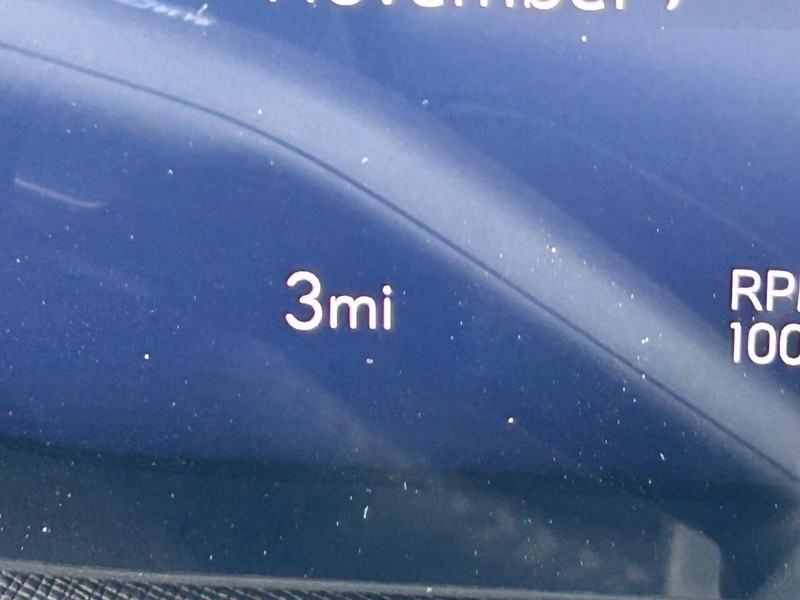 Buick Enclave Vehicle Full-screen Gallery Image 20