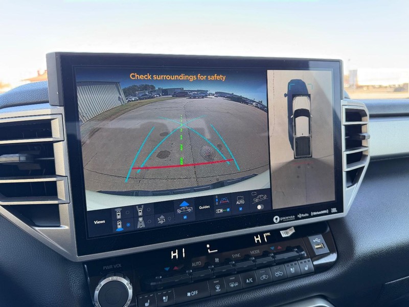 Toyota Tundra 4WD Vehicle Full-screen Gallery Image 20