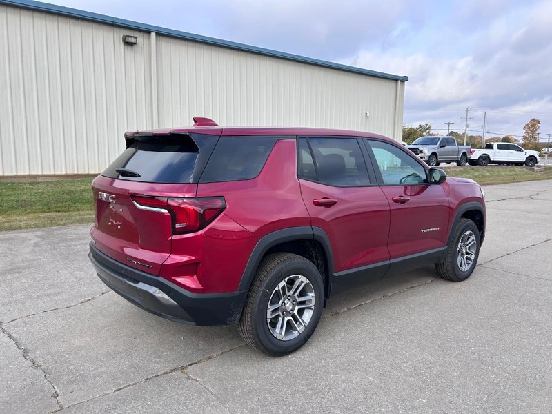 GMC Terrain Vehicle Full-screen Gallery Image 3