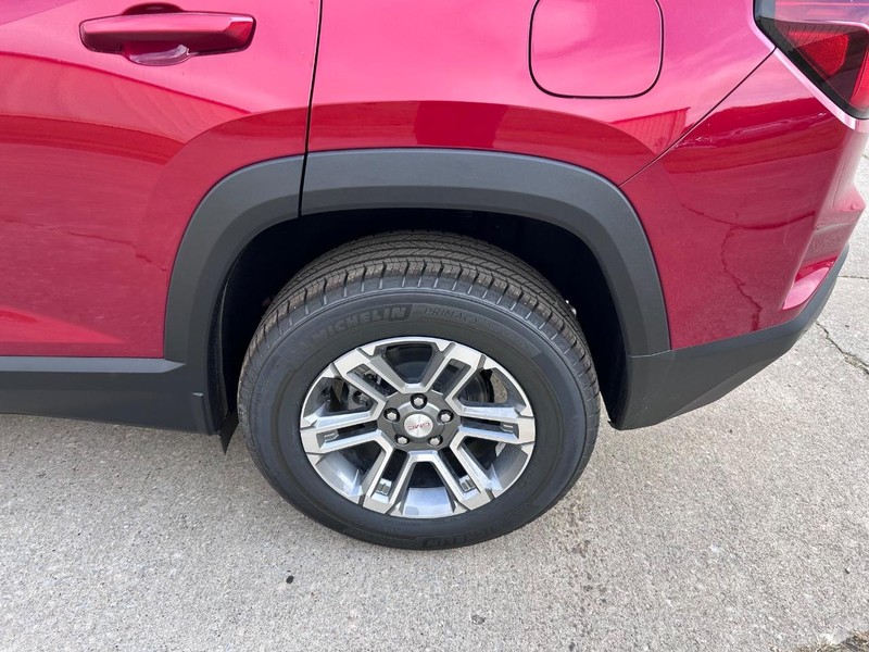 GMC Terrain Vehicle Full-screen Gallery Image 6