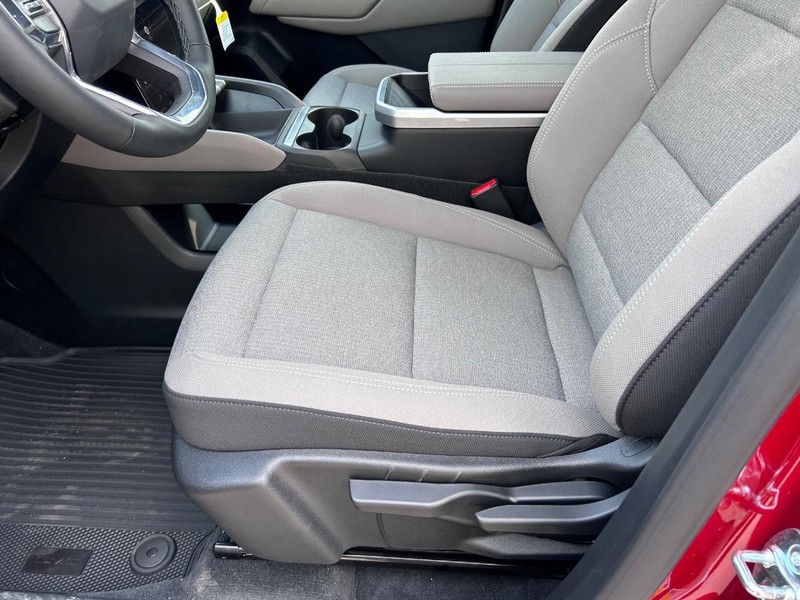 GMC Terrain Vehicle Full-screen Gallery Image 17