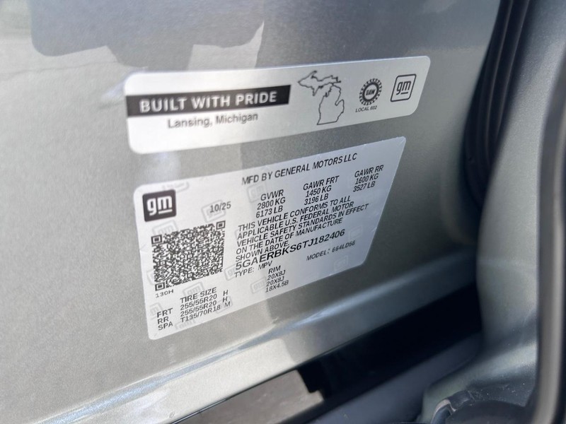 Buick Enclave Vehicle Full-screen Gallery Image 22