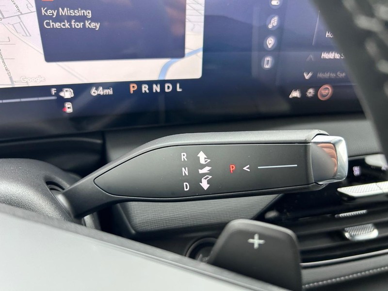 Buick Enclave Vehicle Full-screen Gallery Image 15