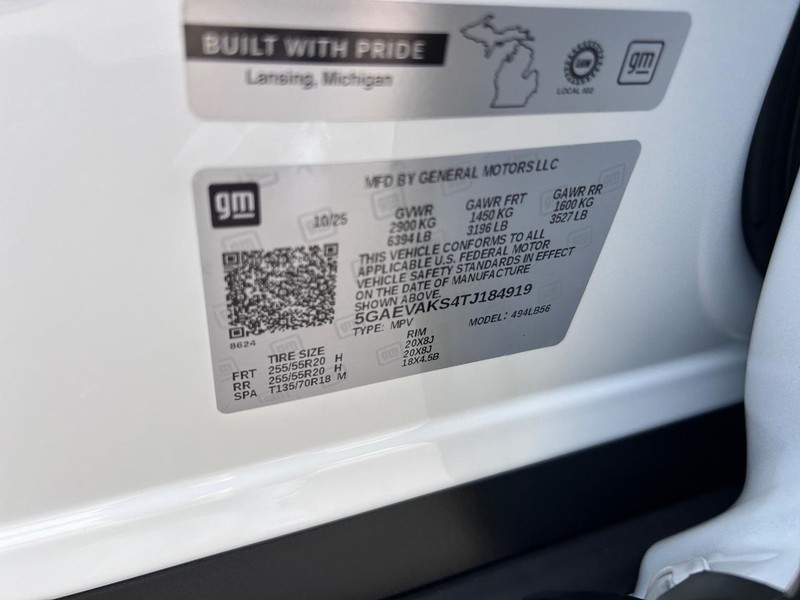 Buick Enclave Vehicle Full-screen Gallery Image 24