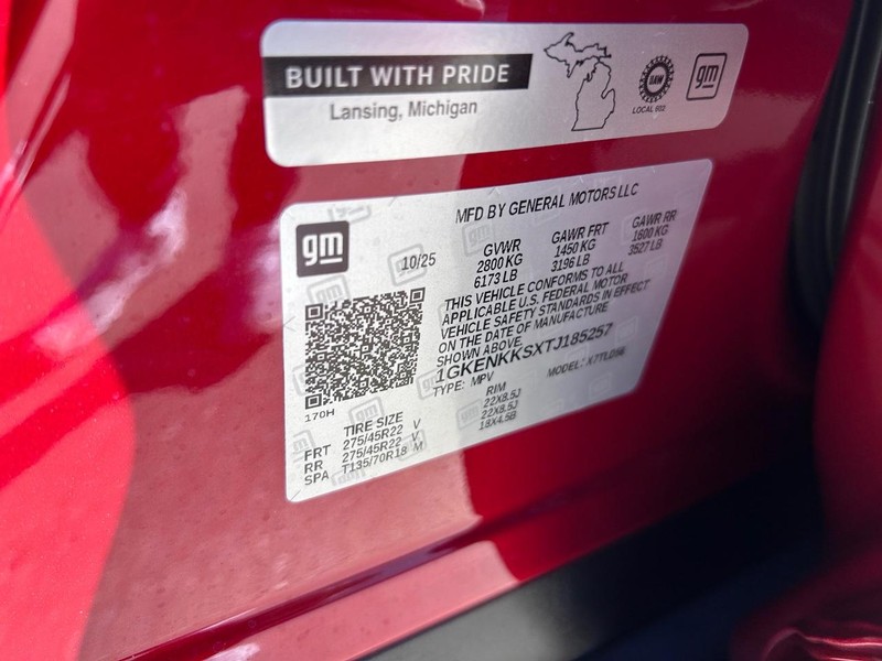 GMC Acadia Vehicle Full-screen Gallery Image 23