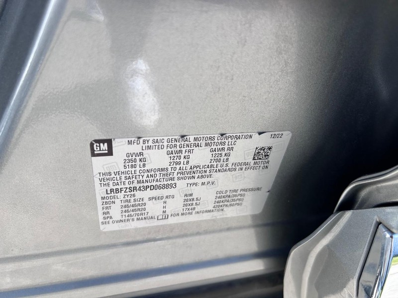 Buick Envision Vehicle Full-screen Gallery Image 23