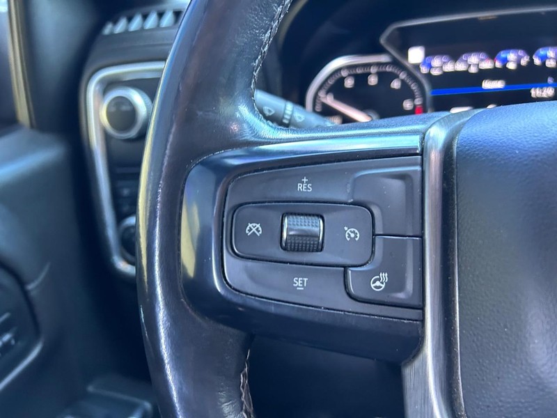 GMC Sierra 1500 Vehicle Full-screen Gallery Image 10