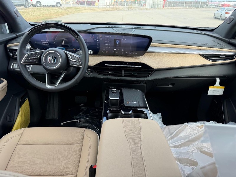 Buick Enclave Vehicle Full-screen Gallery Image 11