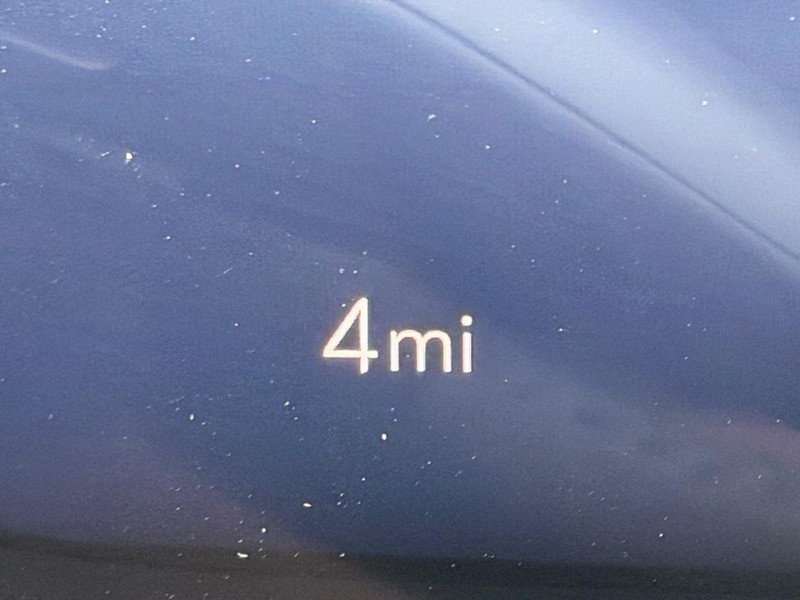 Buick Enclave Vehicle Full-screen Gallery Image 21