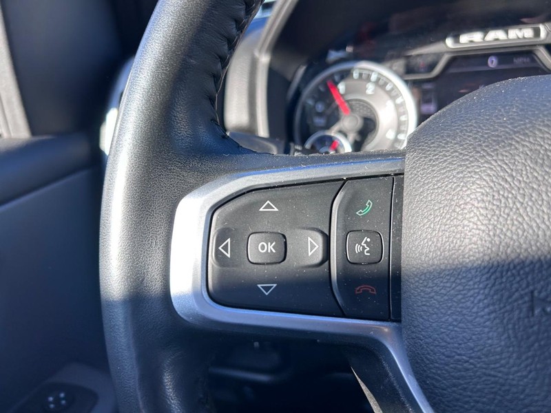 Ram 1500 Vehicle Full-screen Gallery Image 10