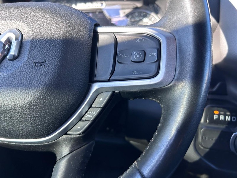 Ram 1500 Vehicle Full-screen Gallery Image 11