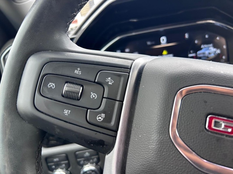 GMC Sierra 1500 Vehicle Full-screen Gallery Image 10