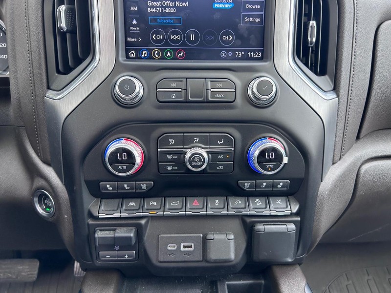 GMC Sierra 1500 Limited Vehicle Full-screen Gallery Image 14