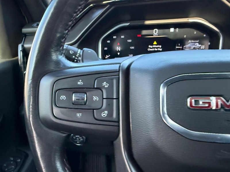 GMC Sierra 1500 Vehicle Full-screen Gallery Image 11
