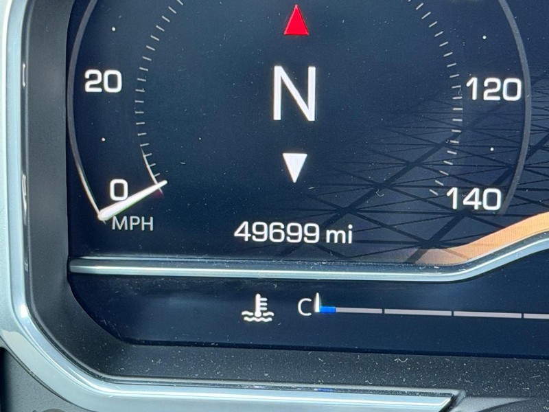 GMC Sierra 1500 Vehicle Full-screen Gallery Image 20