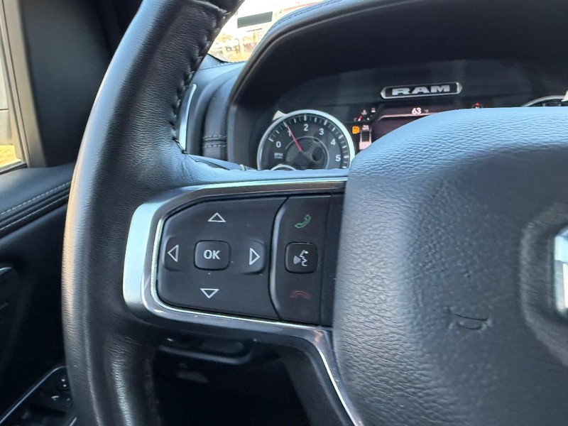 Ram 1500 Vehicle Full-screen Gallery Image 10