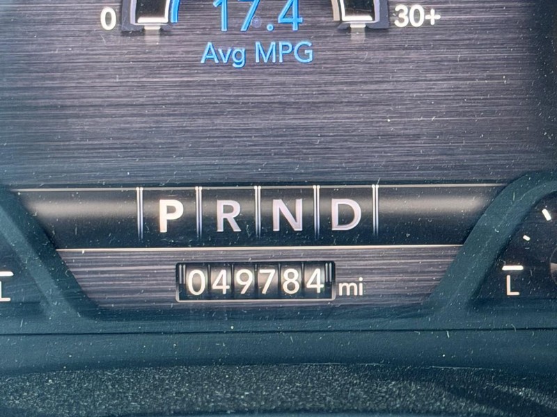 Ram 1500 Vehicle Full-screen Gallery Image 19