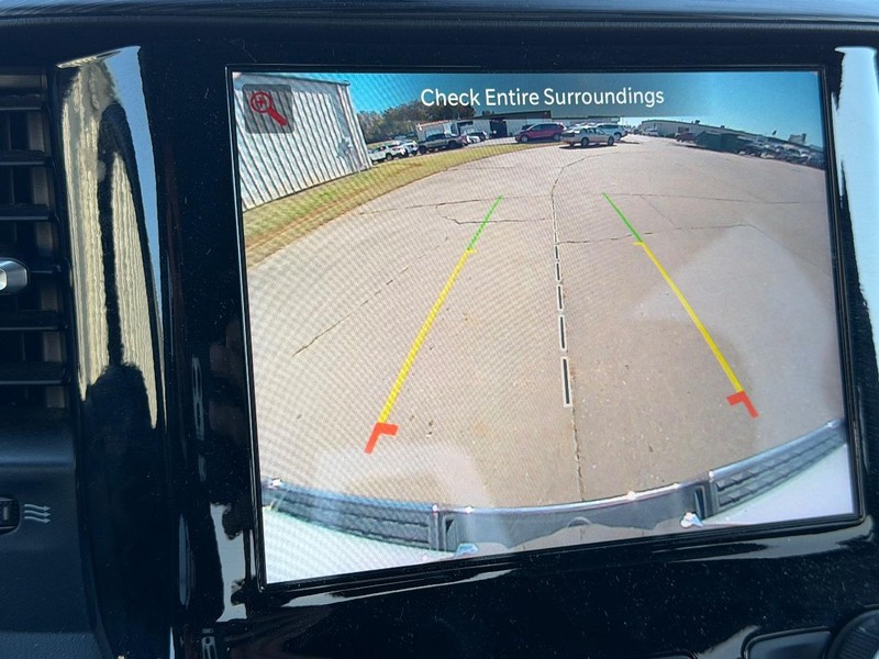 Ram 1500 Vehicle Full-screen Gallery Image 20